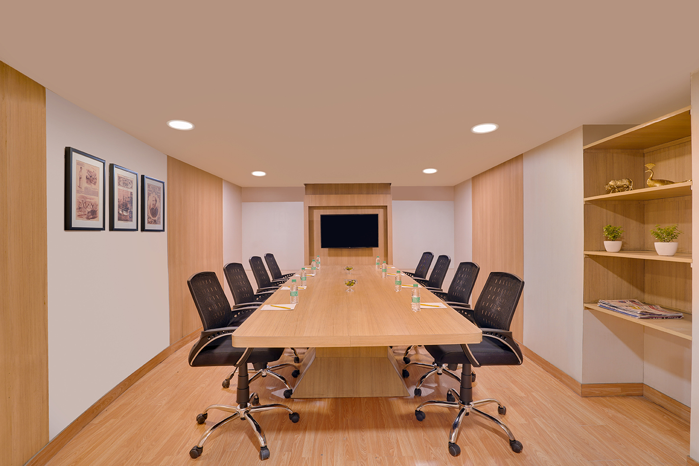 66f3c04bc727dBoardroom 1.JPG